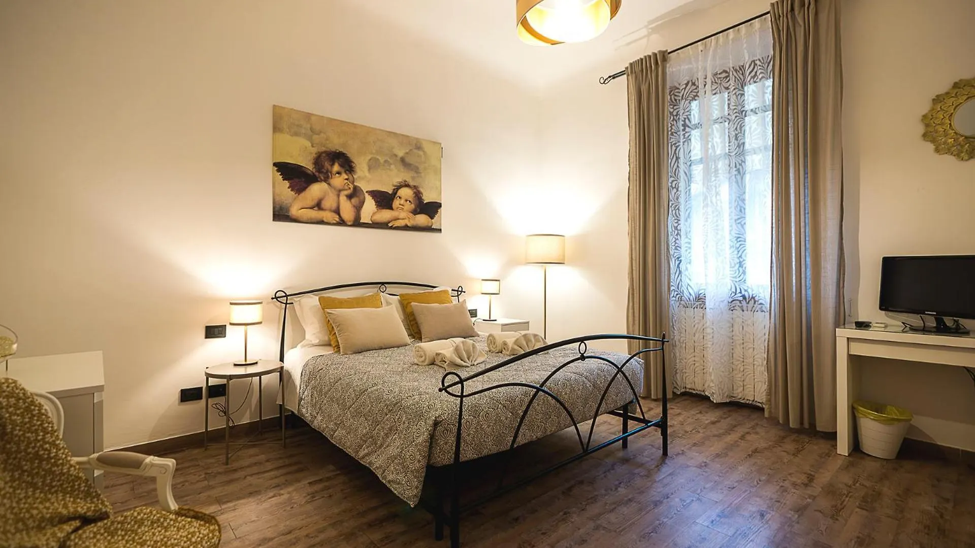 Tina House Florence location